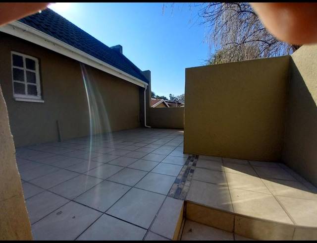 1 BEDROOM PROPERTY TO RENT IN WENDYWOOD